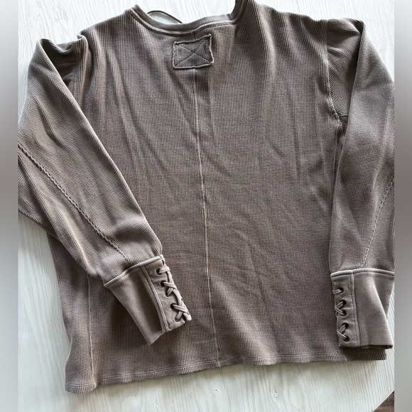 Free People Lapis Cuff Thermal Top Size Large - Picture 3 of 5